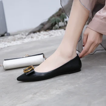 Ženske resnično leaather slip-on stanovanj za prosti čas soft coomfortable konicami prstov elegantne dame slim priložnostne stanovanj kovinske sponke čevlji