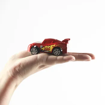 Naključno 1PC Disney Pixar Avto 3 Risanka igrača avto Strela McQueen Jackson Nevihta Mater plastični otroci Mini nazaj avto igrače fant darilo