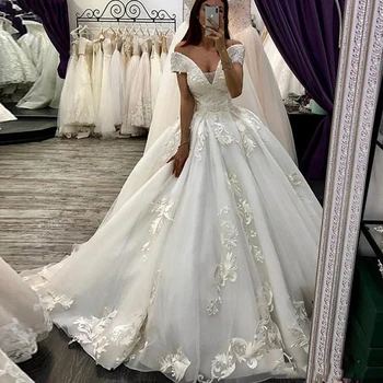 Ljubimec Poljub V Vratu 2020 Poročne Obleke Plus Velikost Čipke vestidos de noiva za ženske Dolgo Vlak свадебное платье z Petticoat
