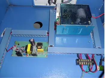 Laserski rezalni stroj z vrtljivimi s samodejnim gor in dol mizo in stroški za kupca